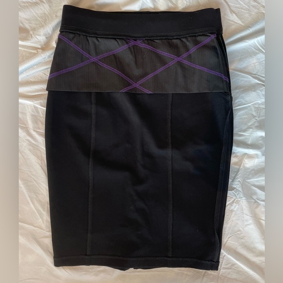 Nordstrom/NYDJ “Lift and Tuck Technology” Pencil Skirt - Picture 2 of 6